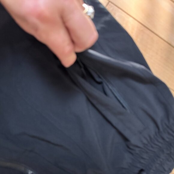 ATHLETA Expedition Zip Front Drawstring Skort Skirt with Shorts Size 10 Black - Picture 4 of 10